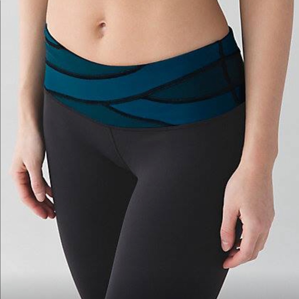Lululemon Wunder Under Crop III, size 4.